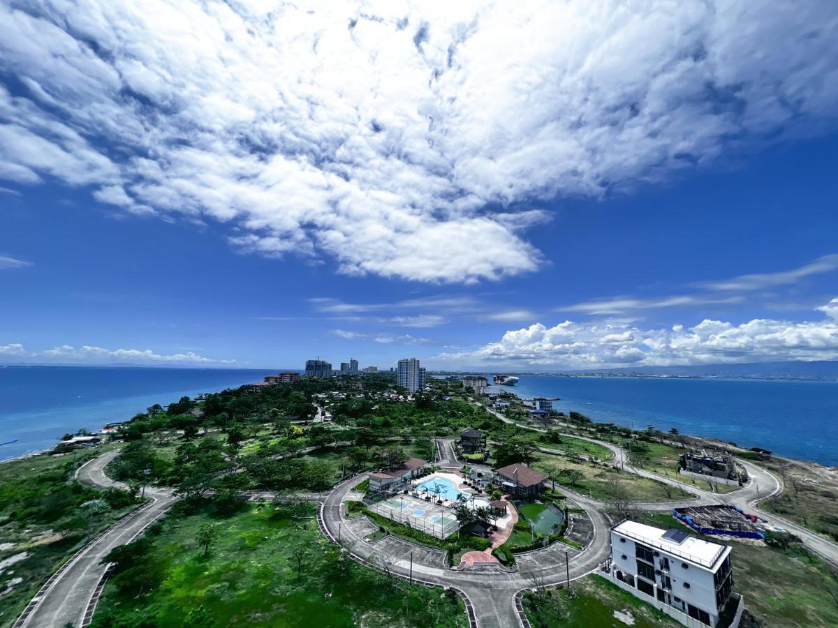 Oceanfront At Arterra, Fast Wifi, Nflix, Kitchen - H Or L Villa Lapu-Lapu City Exterior photo
